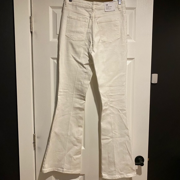 Joe Fresh white flare denim pants - Picture 4 of 4